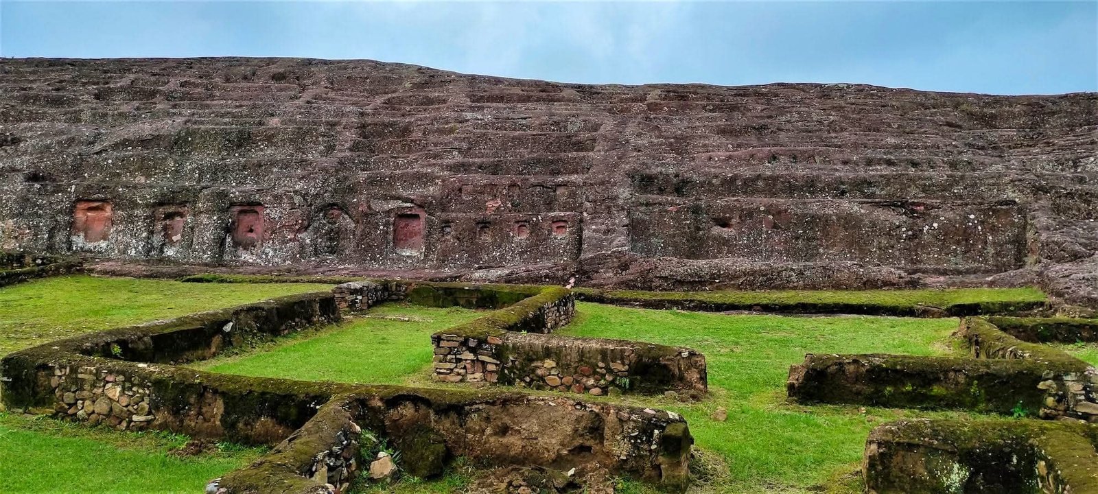 Roca tallada de El Fuerte