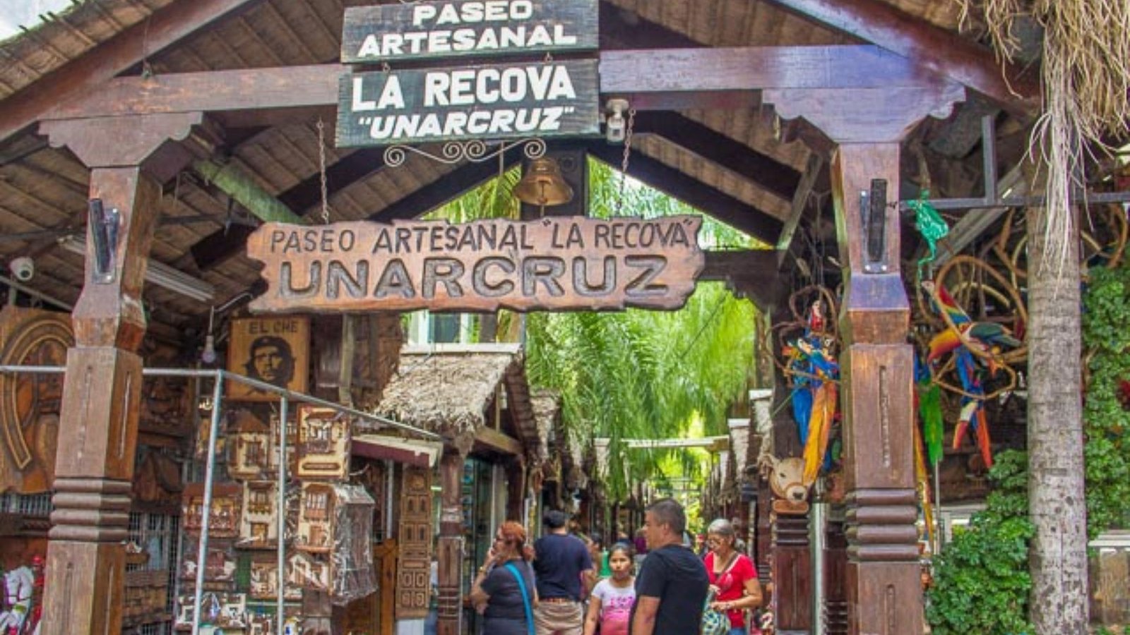 Paseo Artesanal La Recova