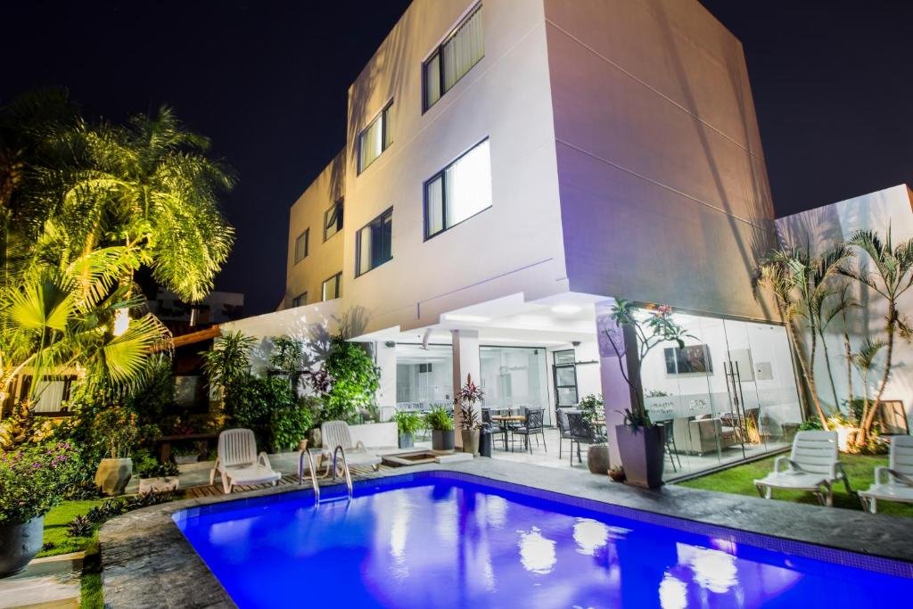 Hotel Sirari Suites
